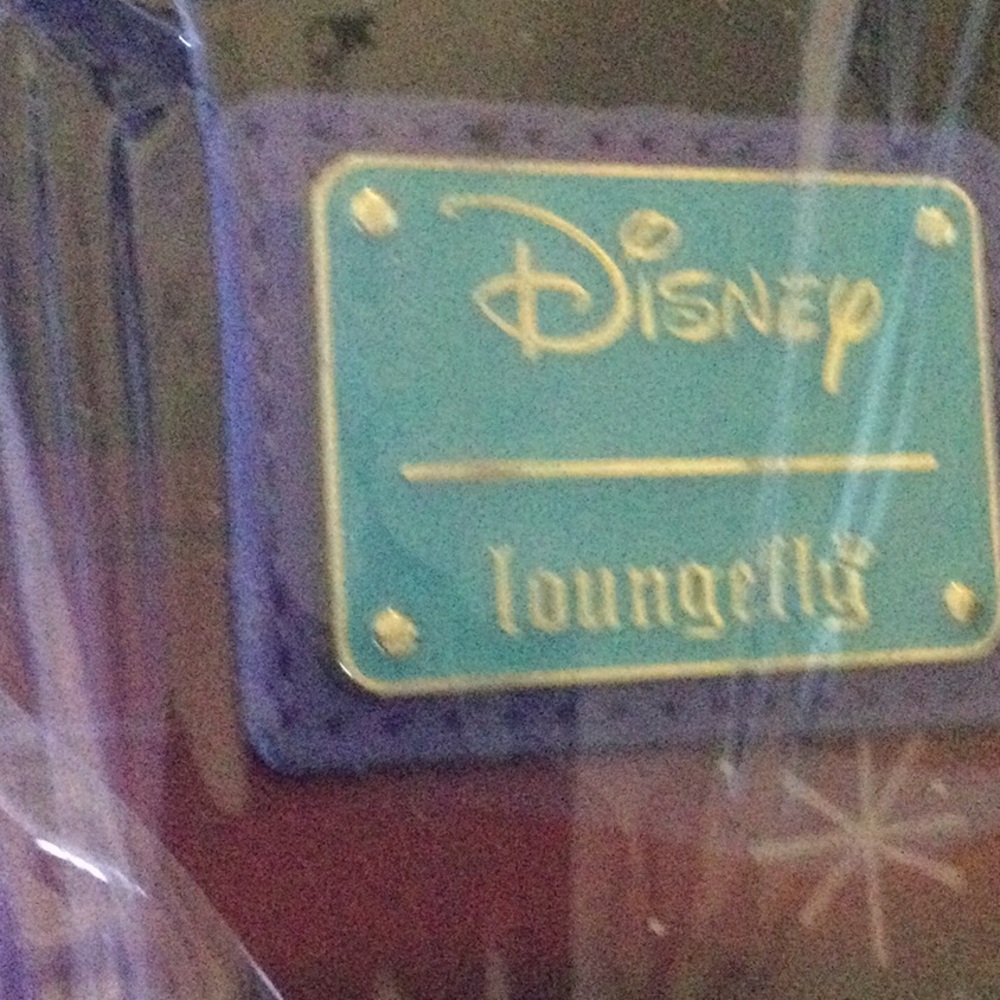 Loungefly Cinderella - Picture 4 of 6